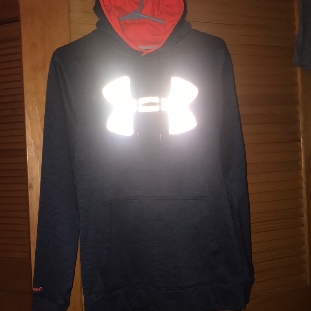 Small / petite Under Armor X -Storm hoodie!